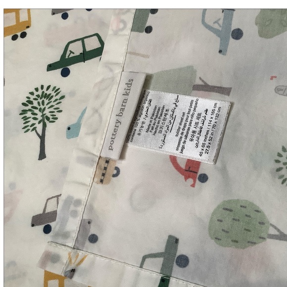 Pottery Barn Kids 100% Organic Cotton Neighborhood Toddler Sheet/Pillowcase - Picture 2 of 4